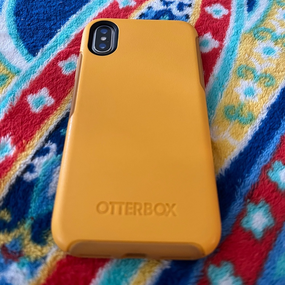 Like New OtterBox Symmetry Series Case iPhone X & Xs